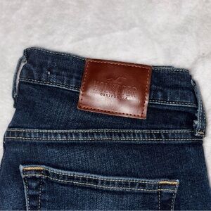 Hollister Men's Deep Indigo Jeans size 30x32 slim straight